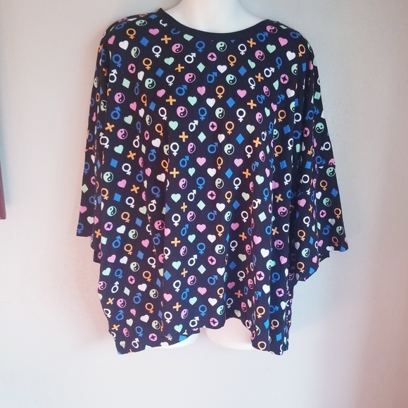 ASOS Curve Tops - Nwt Asos curve black t shirt with fun peace print